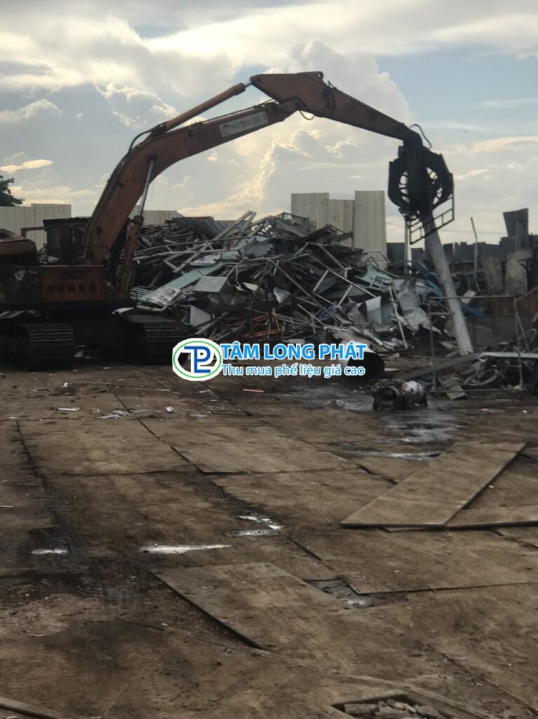 Thu Mua Phế Liệu Tận Nhà Giá Cao Tại Tâm Long Phát